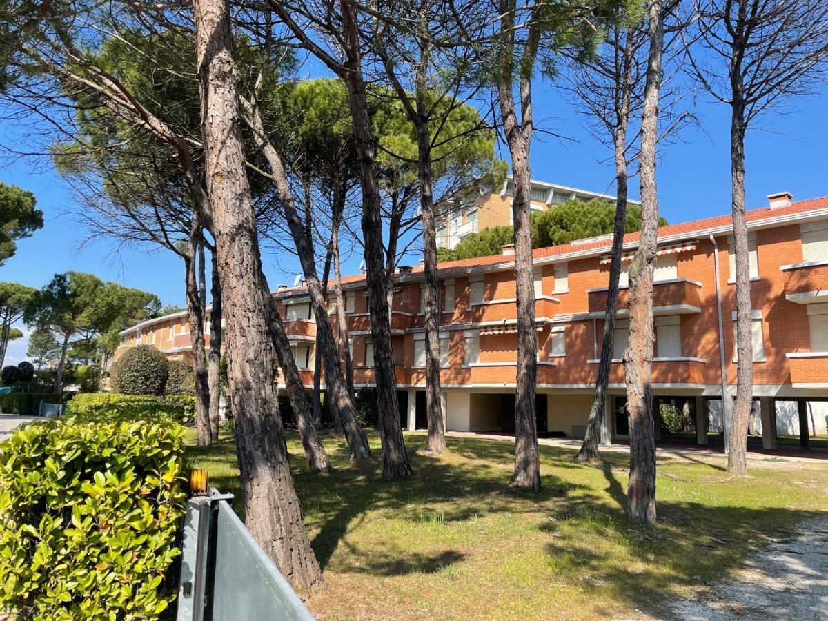 Twin Pine Trees Flats, Near Beach 比比翁 外观 照片