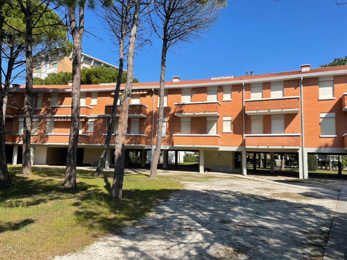 Twin Pine Trees Flats, Near Beach 比比翁 外观 照片
